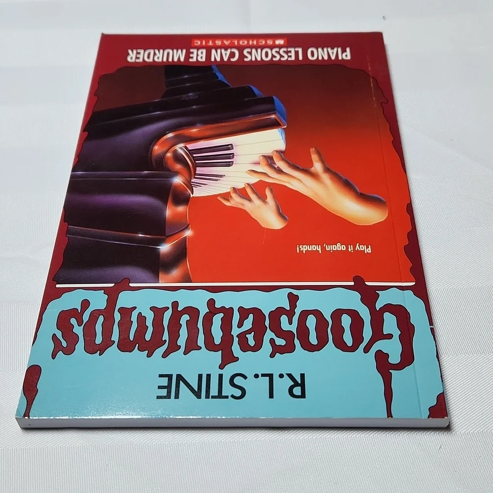 Scholastic Goosebumps Book -- Piano Lessons Can Be Murder - Picture 6 of 7